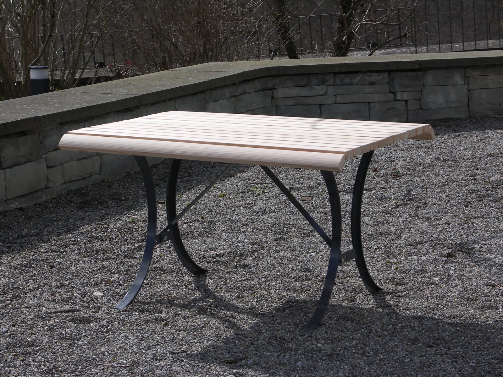 EDEN Gartentisch 140 cm